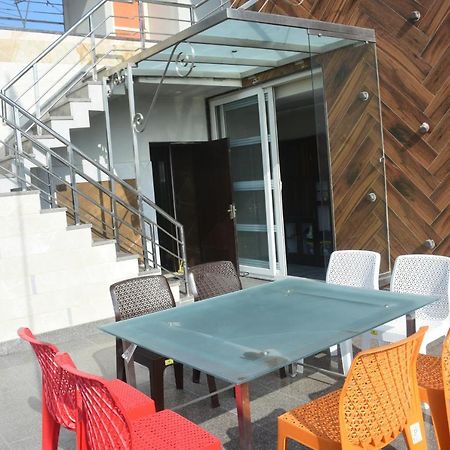 Taj Sojourn Bed & Breakfast Agra  Ngoại thất bức ảnh