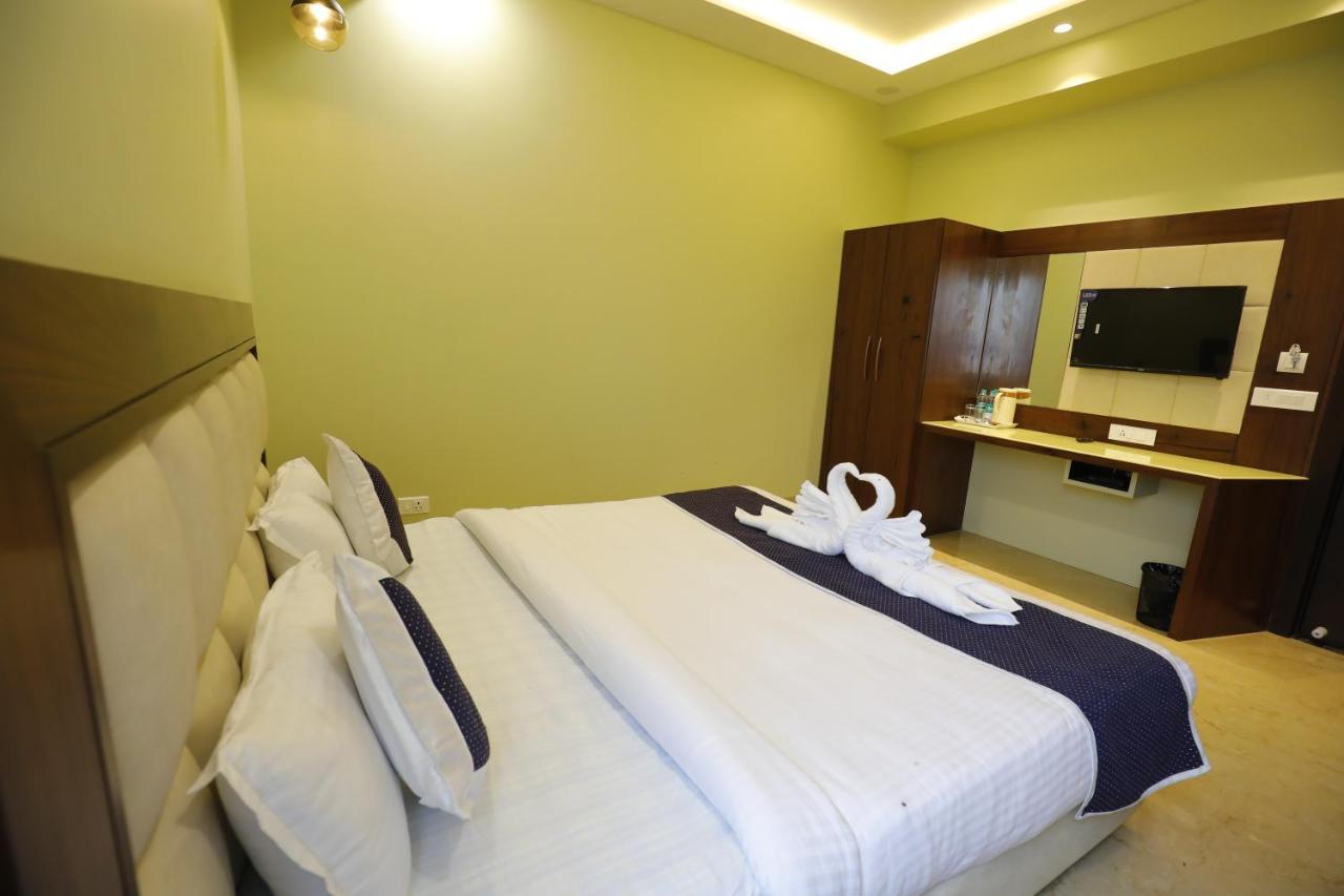 Taj Sojourn Bed & Breakfast Agra  Ngoại thất bức ảnh