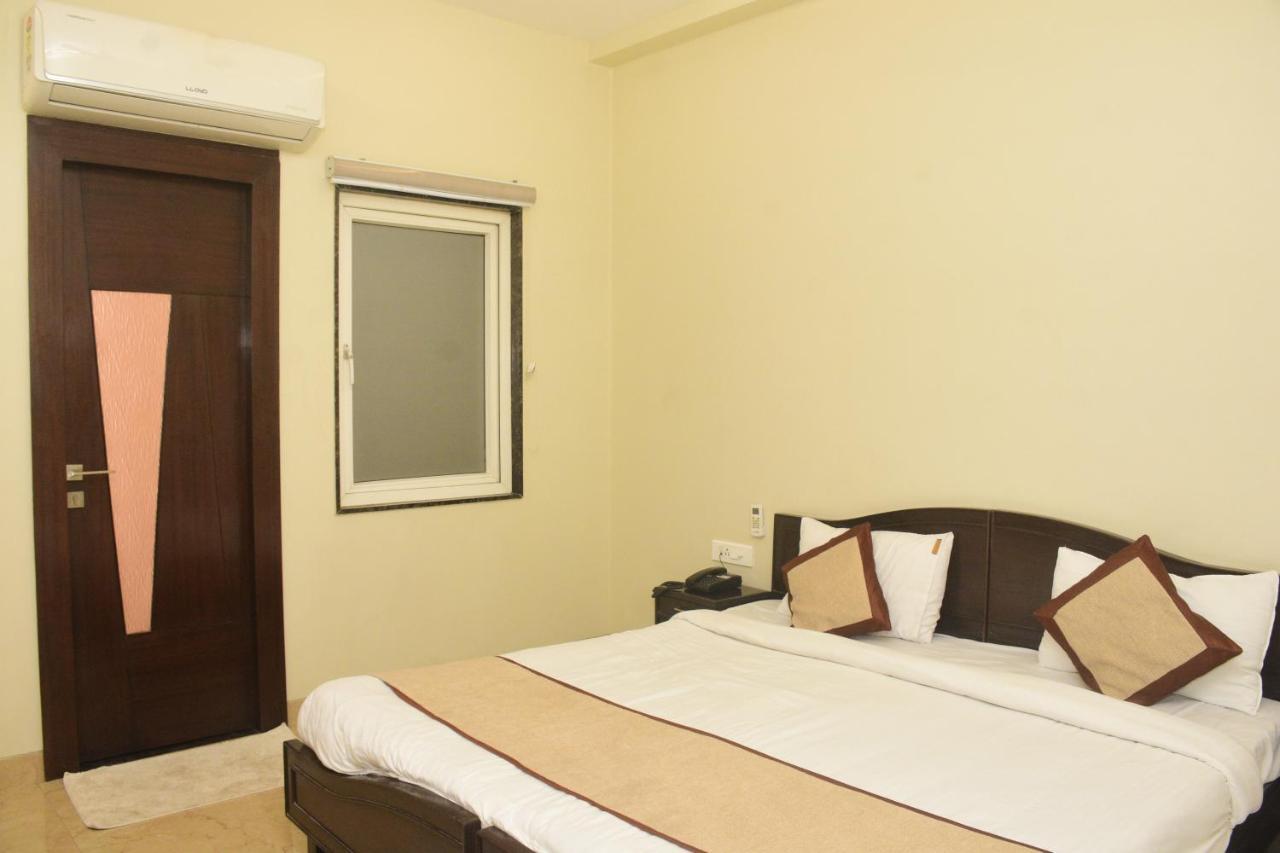 Taj Sojourn Bed & Breakfast Agra  Ngoại thất bức ảnh