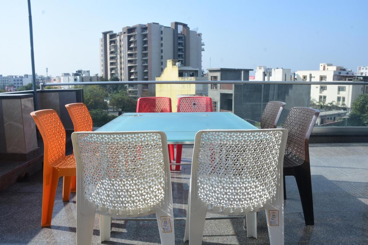 Taj Sojourn Bed & Breakfast Agra  Ngoại thất bức ảnh