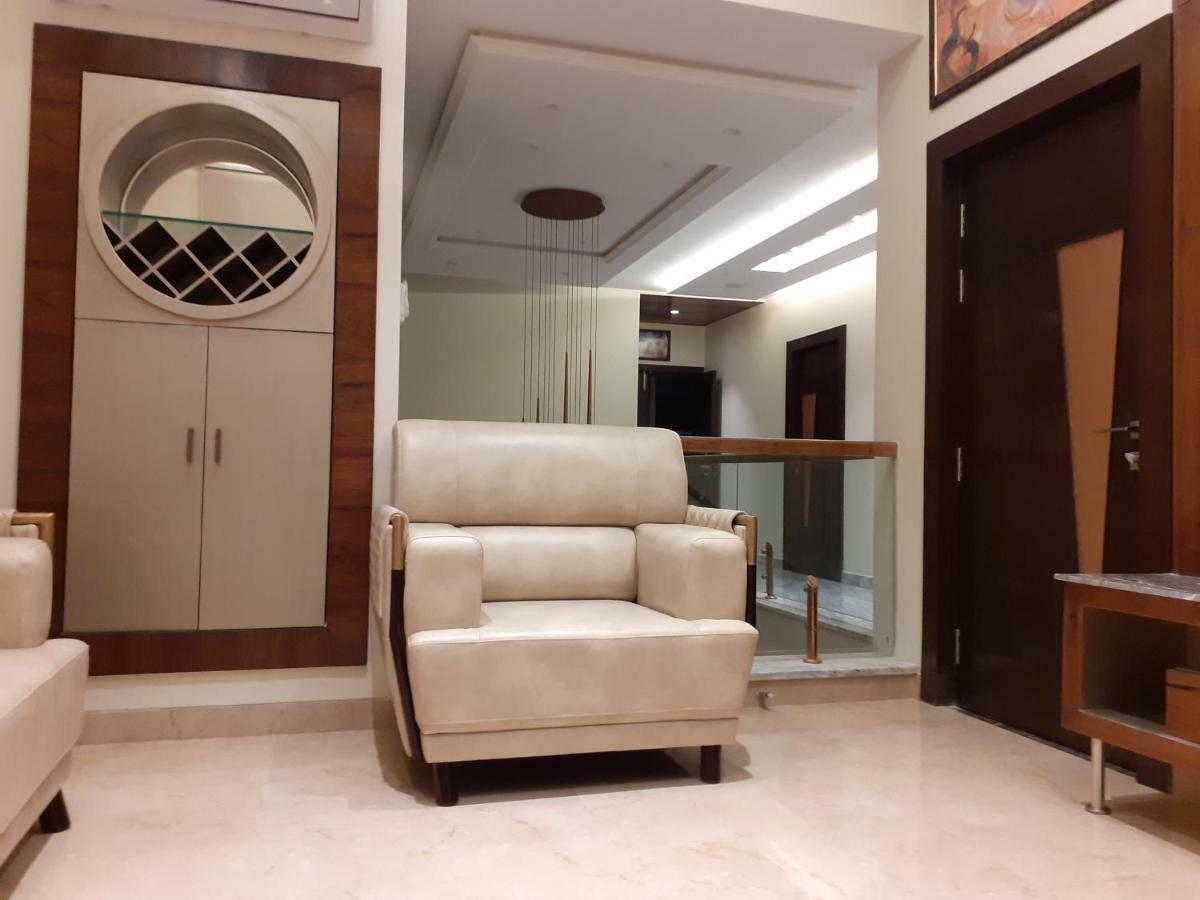 Taj Sojourn Bed & Breakfast Agra  Ngoại thất bức ảnh